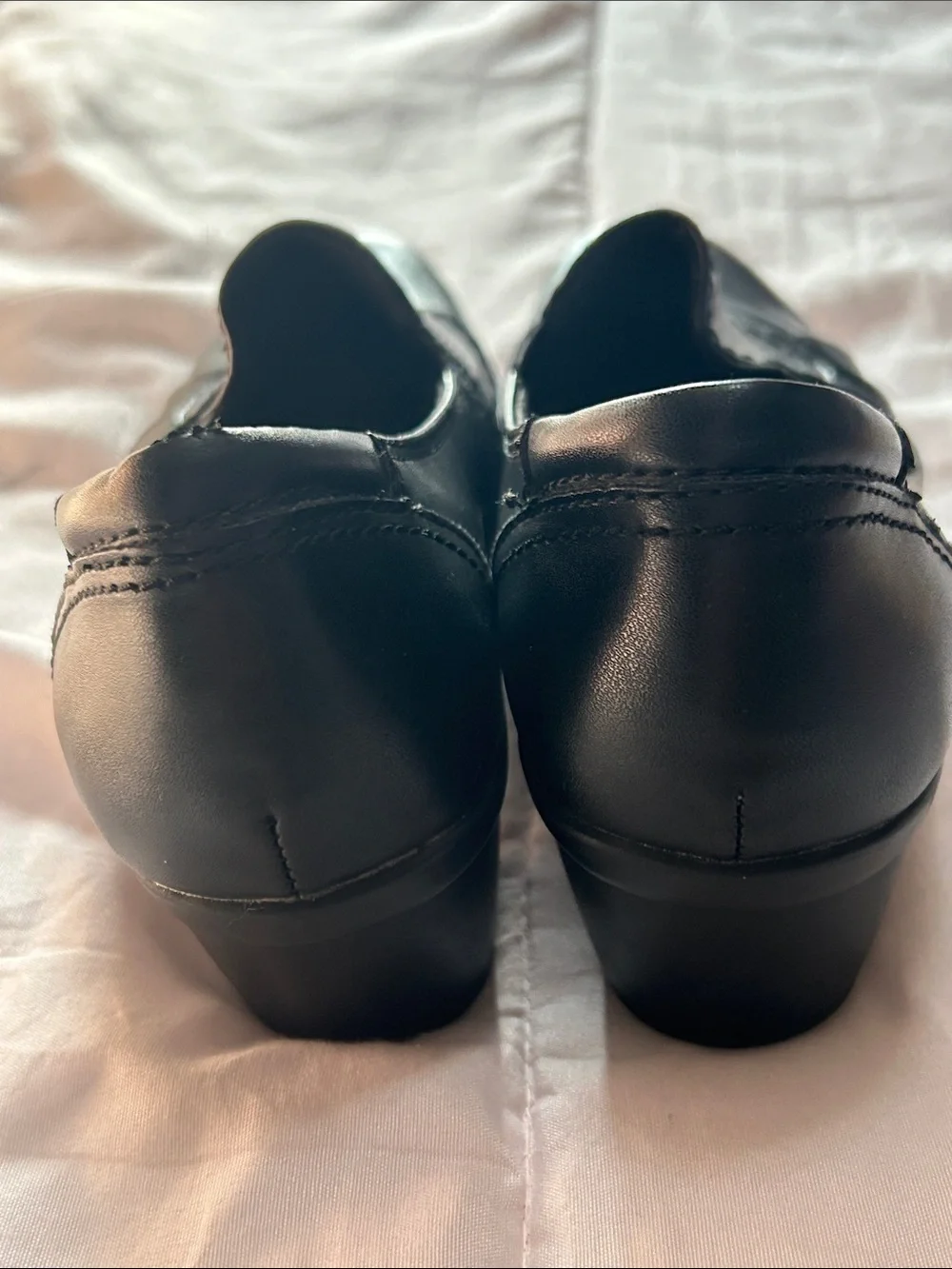 Earth Origins Black Slip-On Comfort Loafers for Women Size 7.5